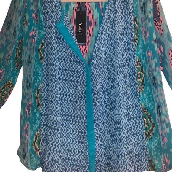 Tolani Top Blouse V-neck Long Sleeve 100% Silk XS Turquoise Abstract NWT New - Picture 4 of 6